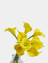 小さな人工カラリリーのブーケ – 9本の茎