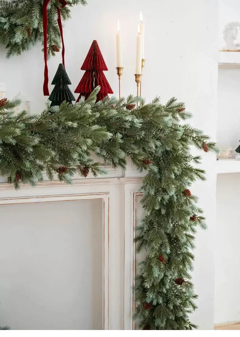 マッチングリース付き人工クリスマスガーランド – 6.5フィート