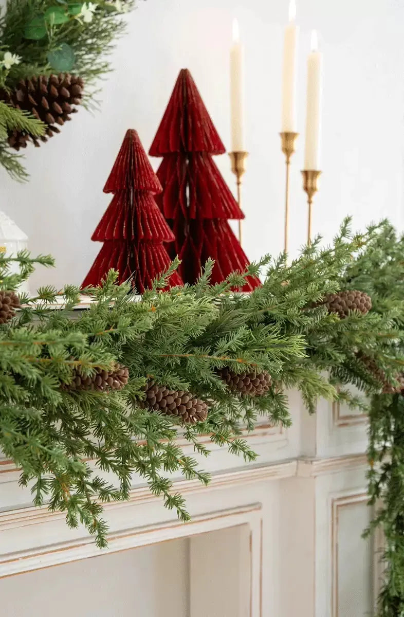 Artificial Christmas Garland and Wreath with Pinecones -6.5 ft