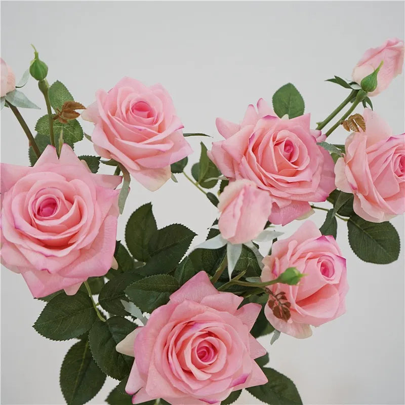 フェイクフラワー リアルタッチフラワー 白いバラ - 30インチのトリプルブロームと花蕾付き 