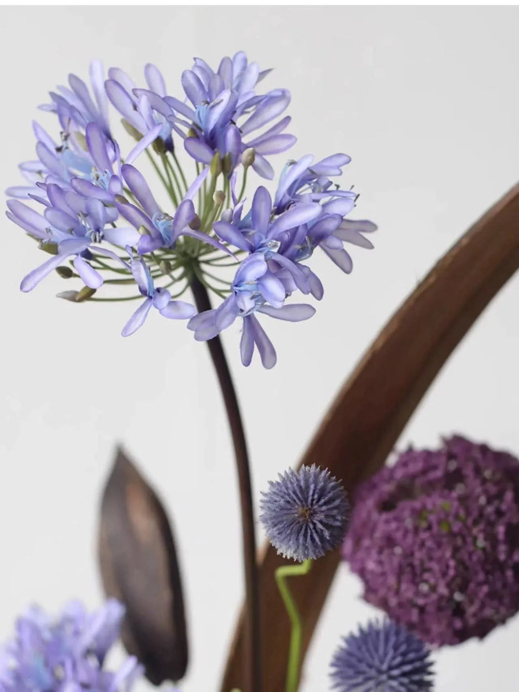 Faux Agapanthus Stem in Vliolet/White