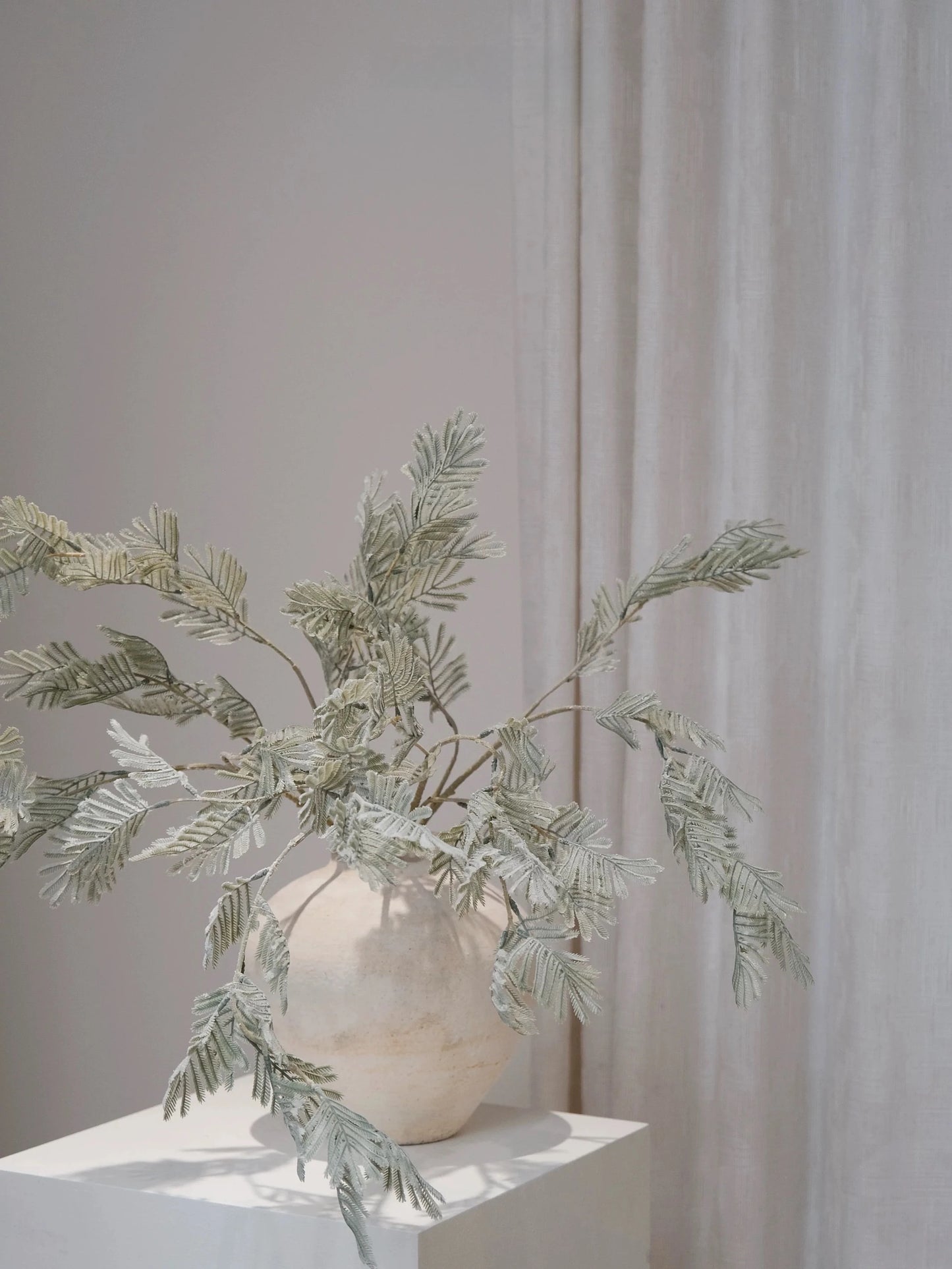 Künstliche beflockte Mimosenstiele – 74 cm