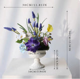 Künstliche Blumenarrangements – Rustikaler Eisenurnen-Mittelpunkt