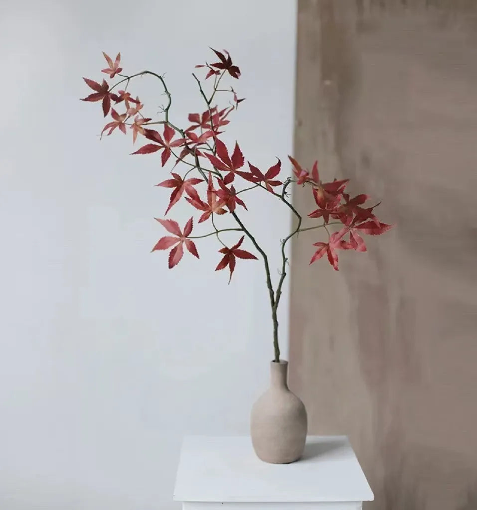 フェイク日本のカエデの枝