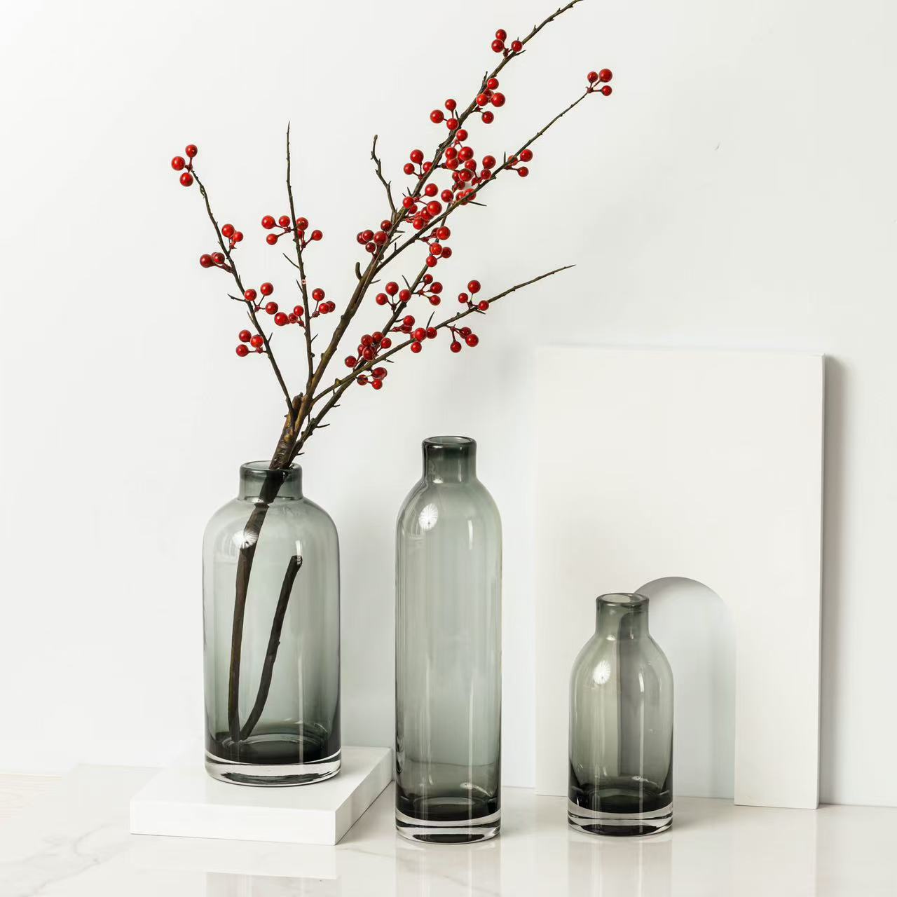 ガラス瓶の花瓶 