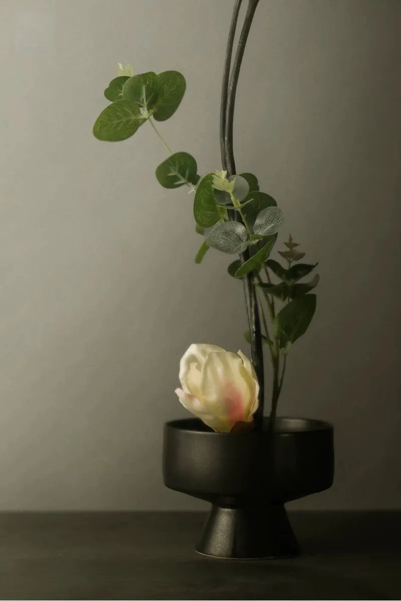 手作りの陶器いけばな花瓶 – 3.5インチ