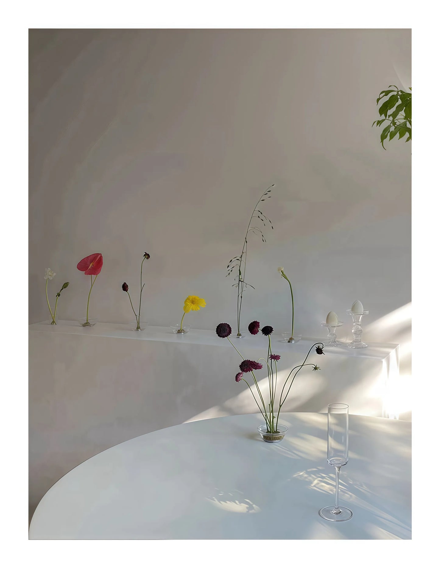 楽しいクリアガラスの生け花用花瓶（けんざん付き）