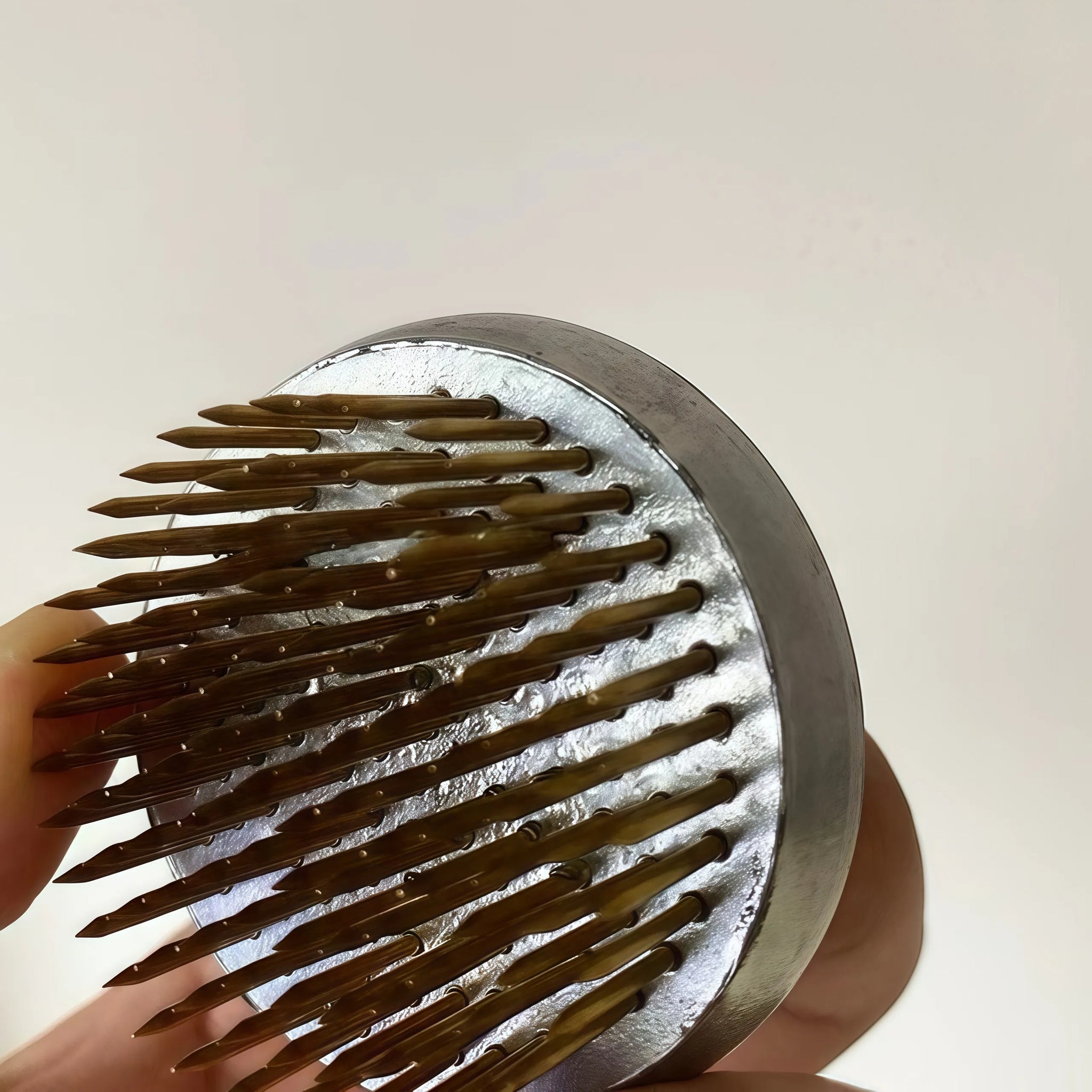 楽しいクリアガラスの生け花用花瓶（けんざん付き）