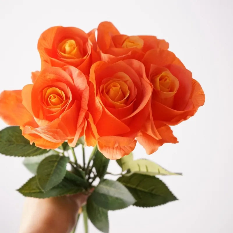 本物のような触感のダイアナバラの花束 - オレンジ