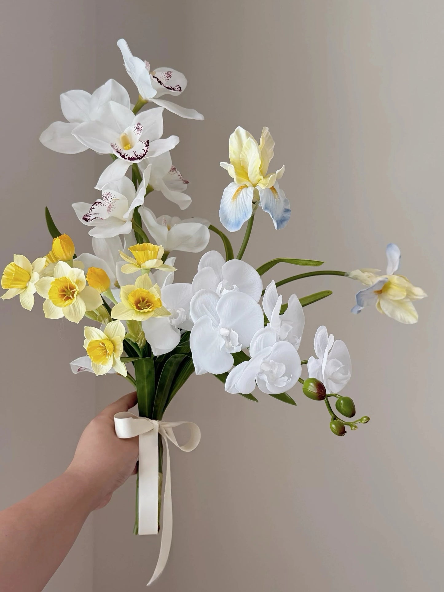 The White Realm – Faux Floral Arrangement