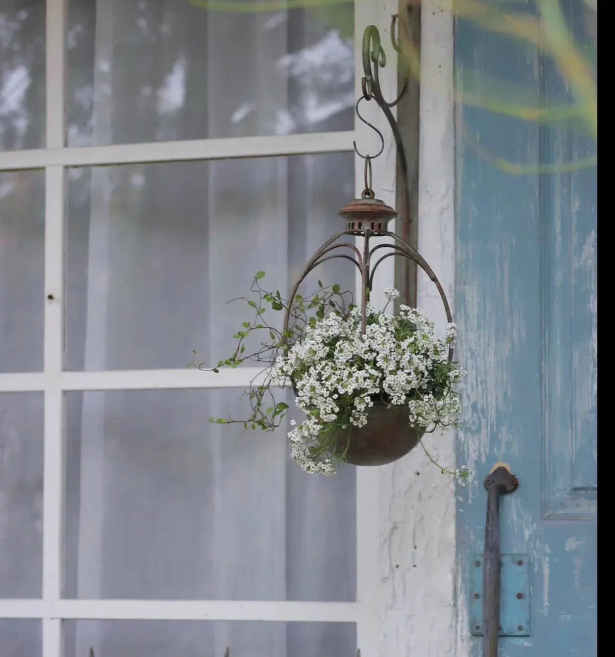 Vintage Iron Hanging Basket with Bracket