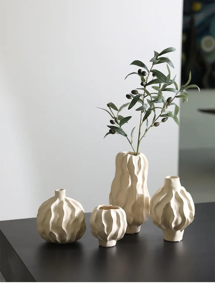波形セラミック花瓶