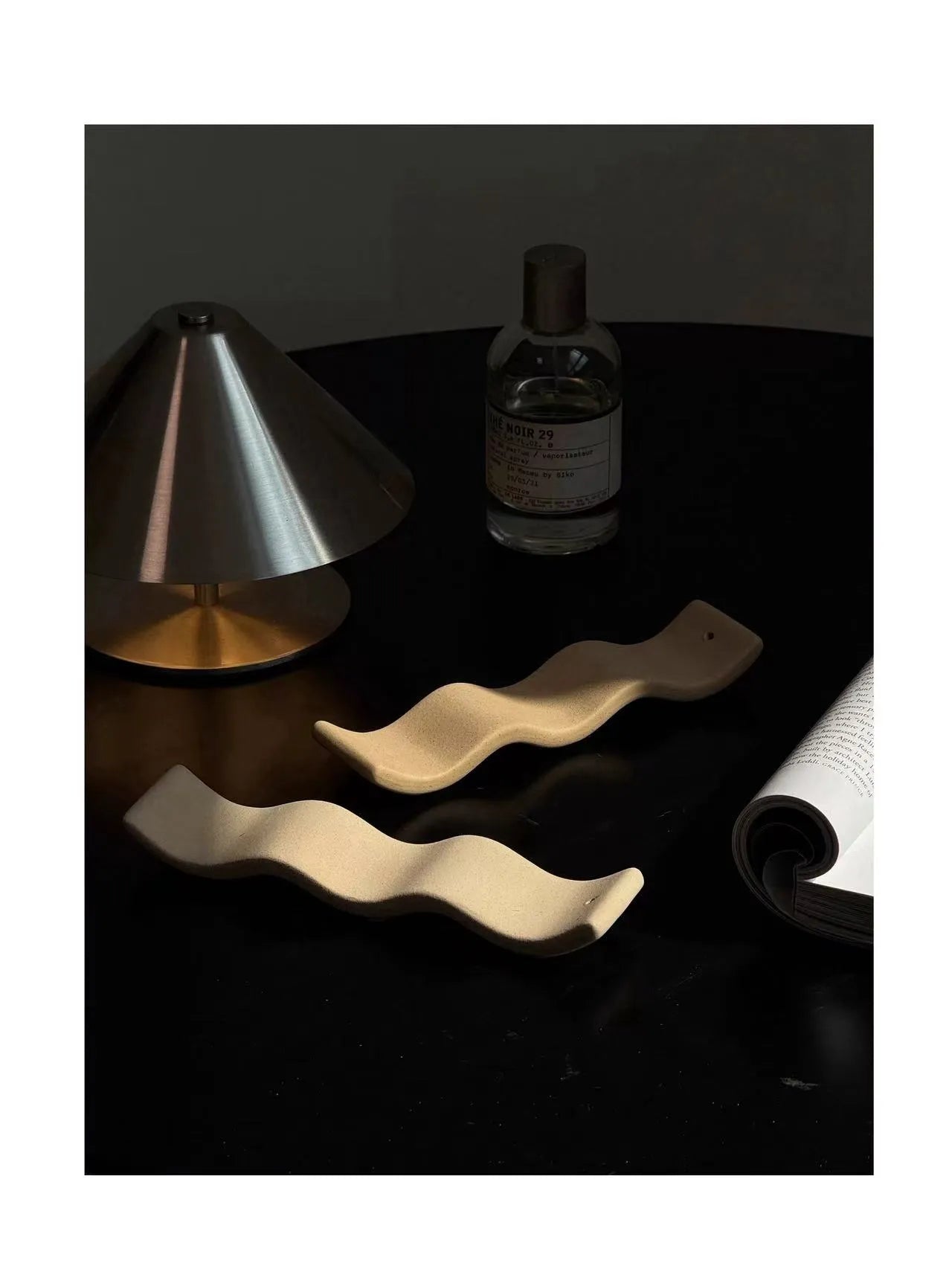 Modern-Minimalist Wavy Ceramic Incense Holder