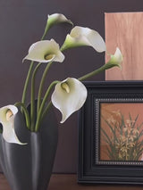 7本茎の人工カラーリリー - フェイクフラワーアレンジメント